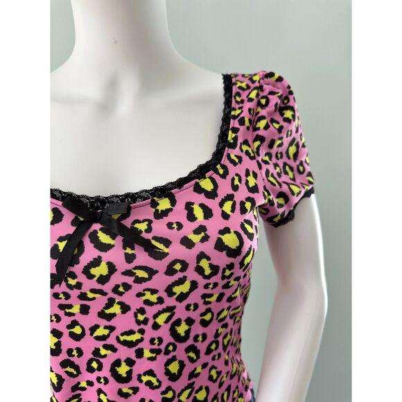 Dolls Kill x Horoscopez Pink Cheetah Print Milkmaid Peasant Top size Medium - Picture 4 of 6